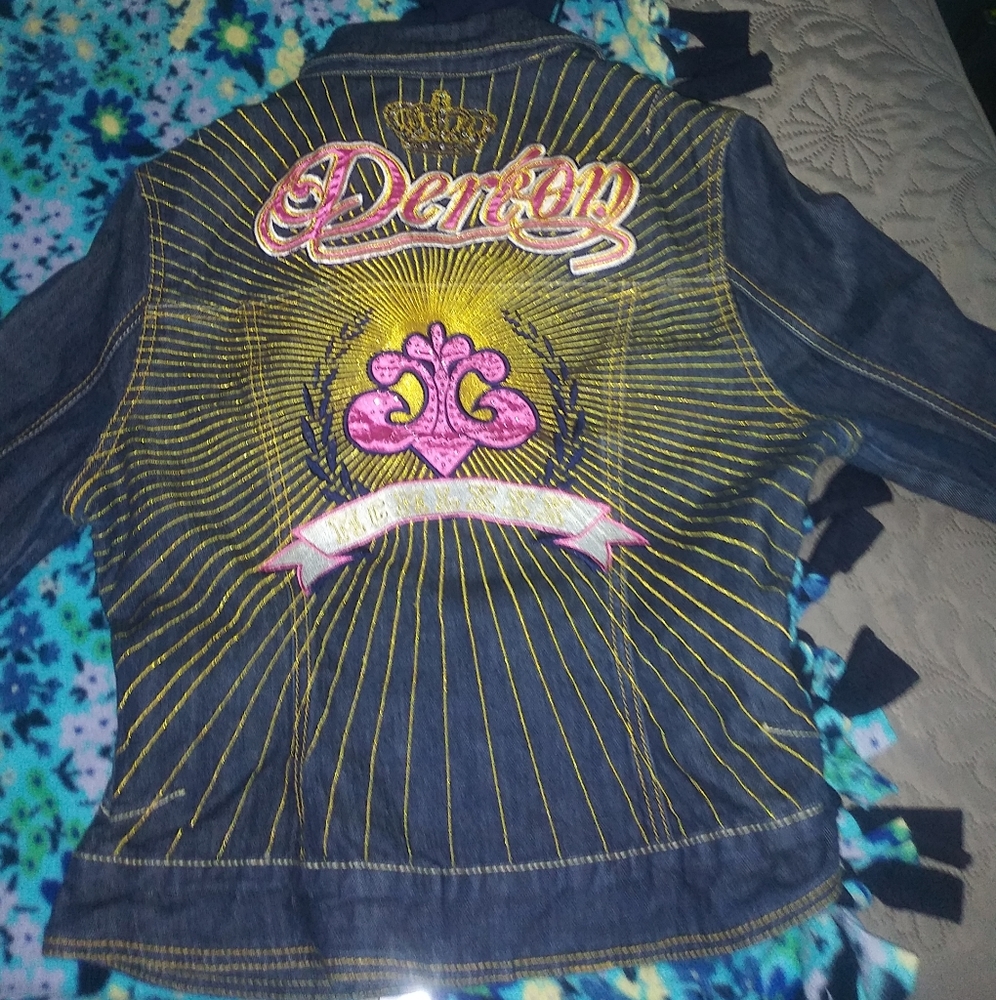 Dereon Embroidered Embellished Denim Jacket, M
